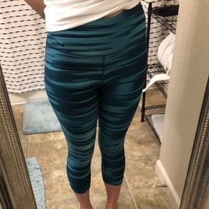 Nike Legend Cropped Leggings